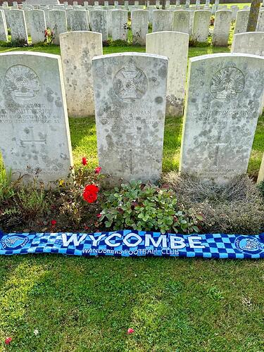 7051c623-93fb-4be4-b474-f0172b415982